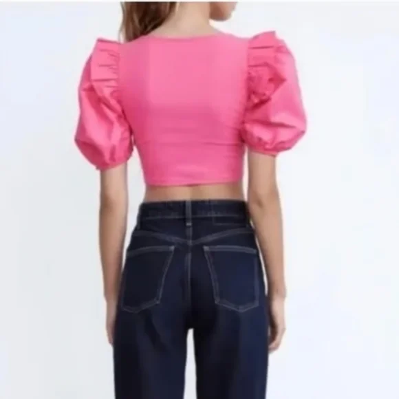 ZARA  | Women's Pink Square Neck Puffed Sleeve Crop Top - Picture 2 of 5